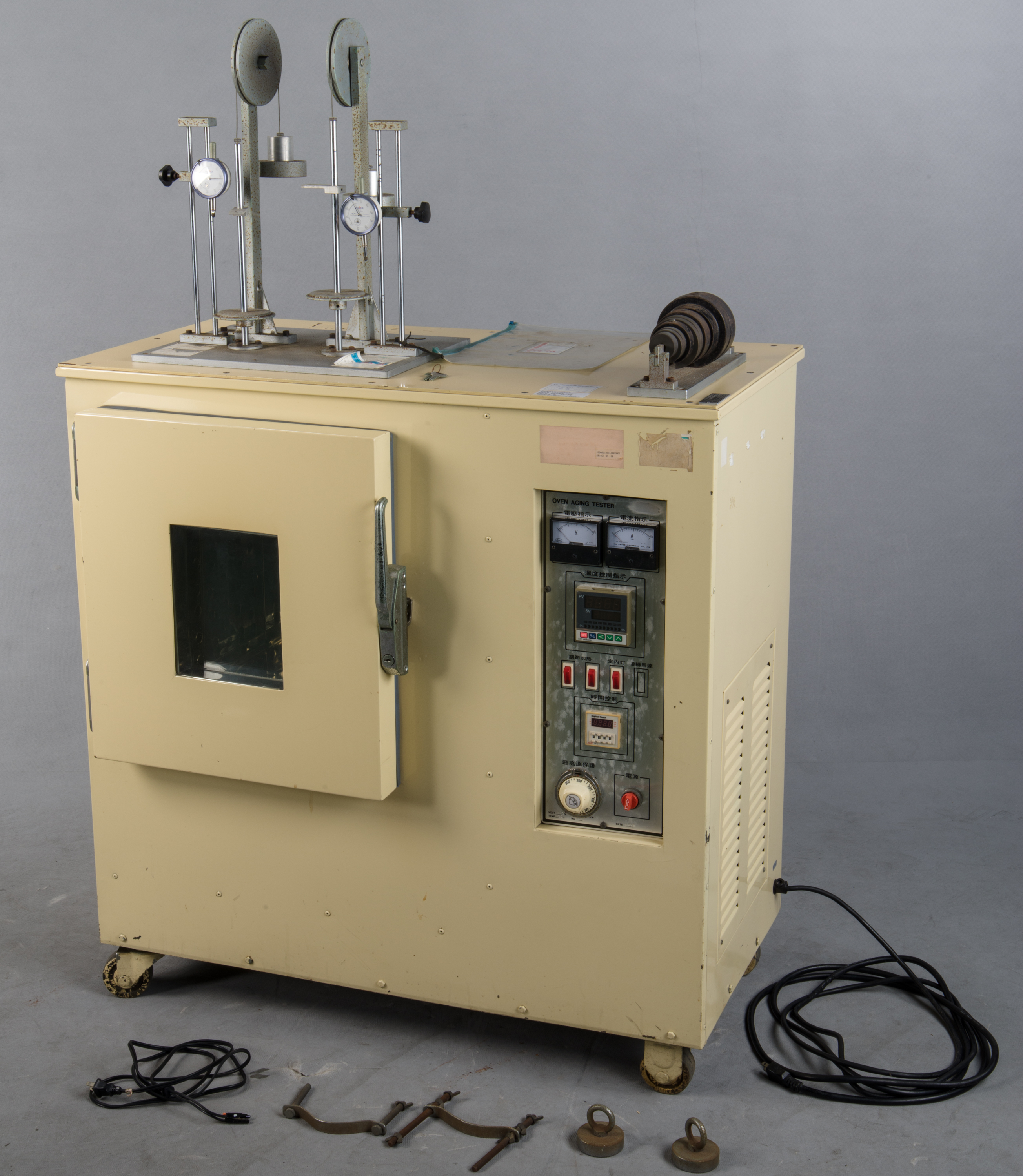 The wires heat distortion testing machine,Total 2 pictures